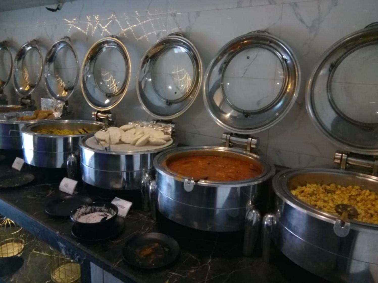 Hotel Almora Inn - Near By Delhi International Airport - With Free Airport Pickup And Drop Nuova Delhi Esterno foto