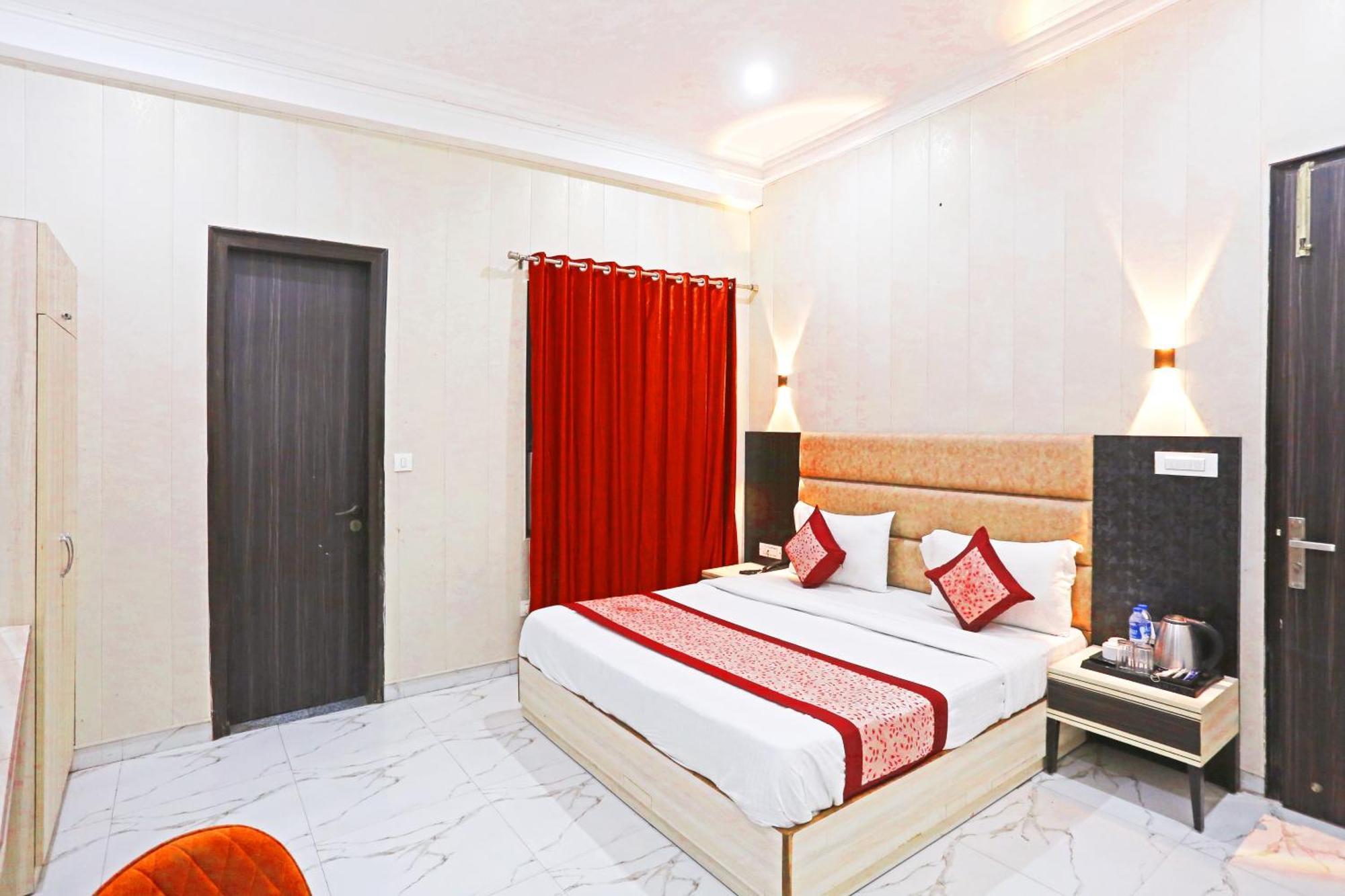 Hotel Almora Inn - Near By Delhi International Airport - With Free Airport Pickup And Drop Nuova Delhi Esterno foto