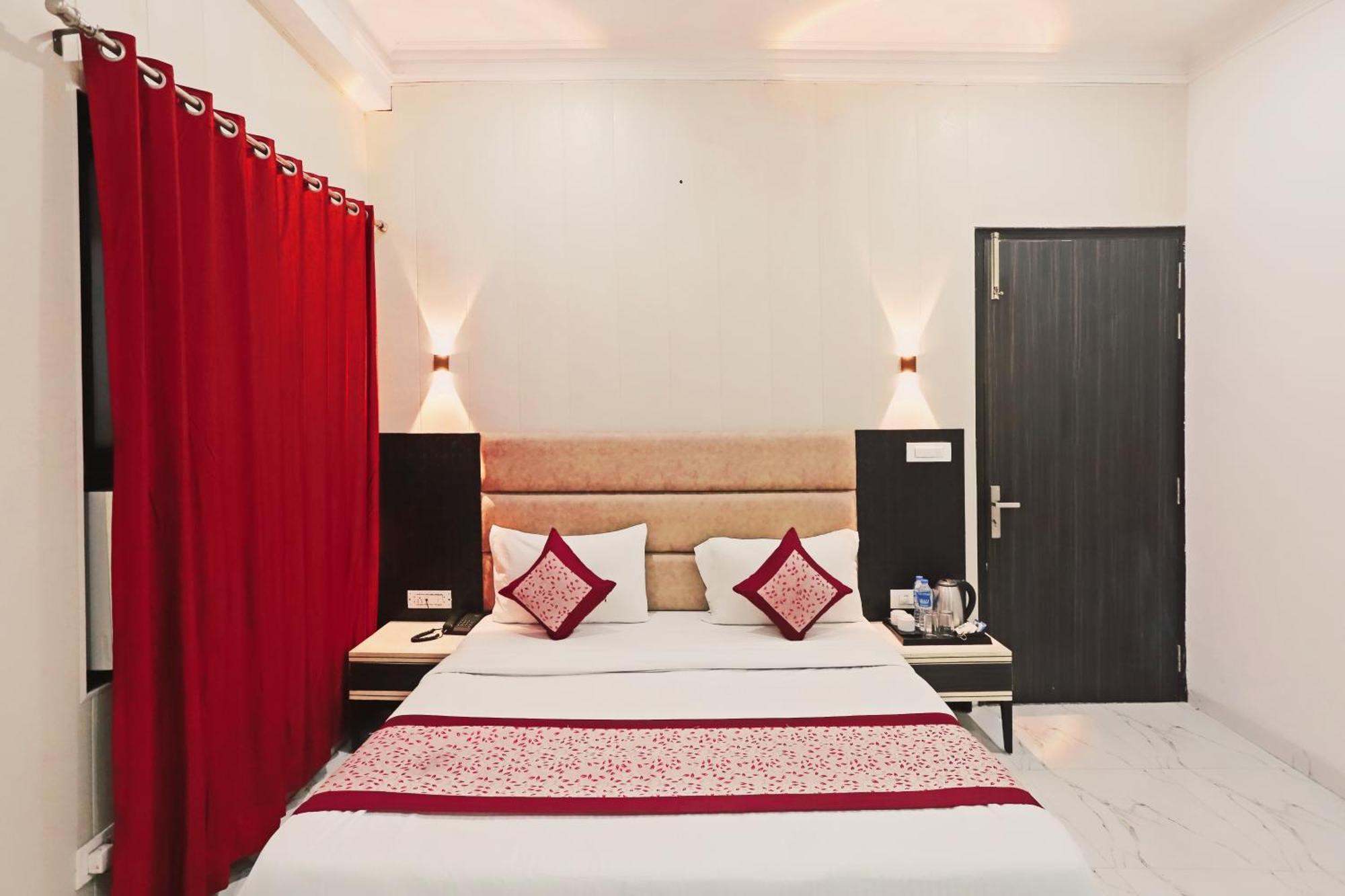 Hotel Almora Inn - Near By Delhi International Airport - With Free Airport Pickup And Drop Nuova Delhi Esterno foto