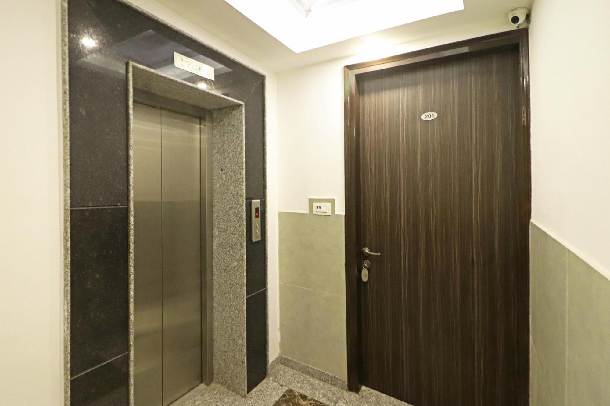 Hotel Almora Inn - Near By Delhi International Airport - With Free Airport Pickup And Drop Nuova Delhi Esterno foto