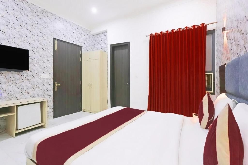 Hotel Almora Inn - Near By Delhi International Airport - With Free Airport Pickup And Drop Nuova Delhi Esterno foto